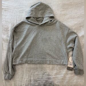 Vuori Women's Sedona Pullover Hoodie. Cozy Gray Women's Hoodie Sweater